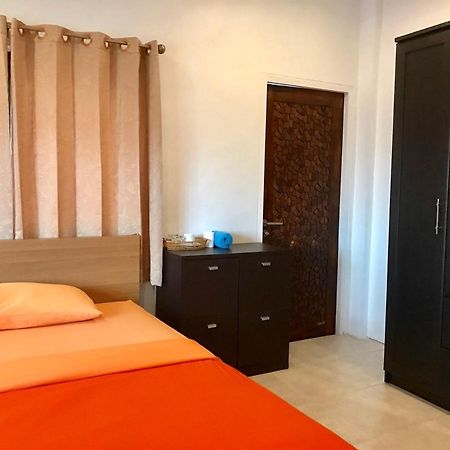 Hiranyika Cafe & Bed Vandrerhjem Ko Samui Eksteriør bilde