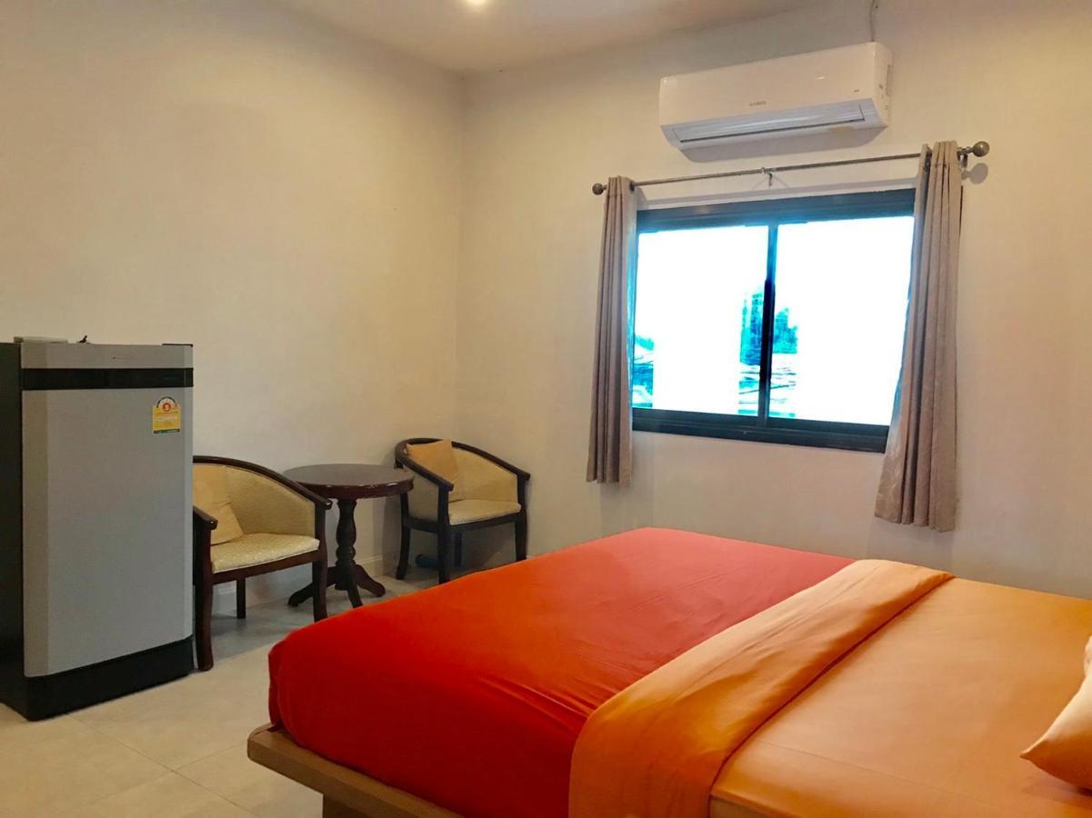 Hiranyika Cafe & Bed Vandrerhjem Ko Samui Eksteriør bilde