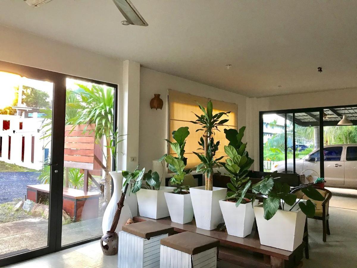 Hiranyika Cafe & Bed Vandrerhjem Ko Samui Eksteriør bilde