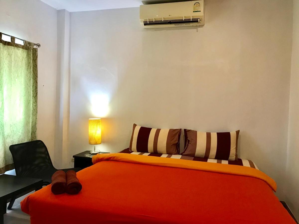 Hiranyika Cafe & Bed Vandrerhjem Ko Samui Eksteriør bilde